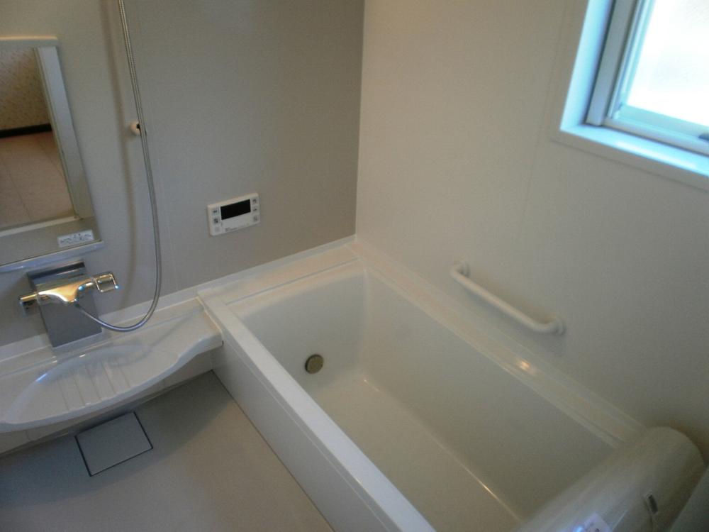 Bathroom. Indoor (11 May 2013) Shooting