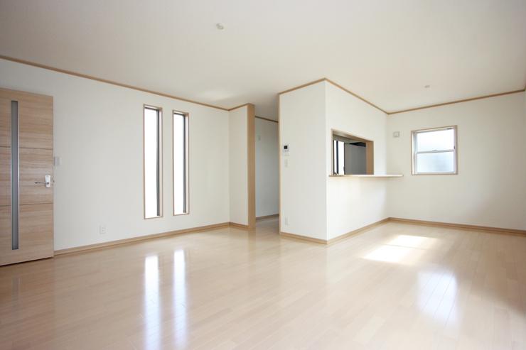 Same specifications photos (living). (1 Building) same specification