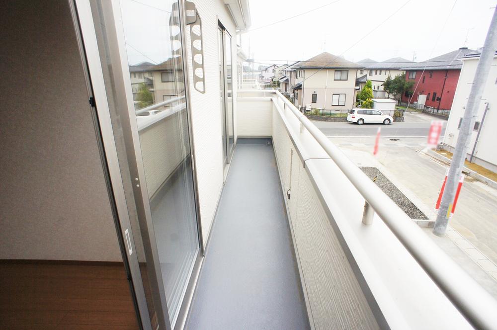 Balcony. Same specifications Photos