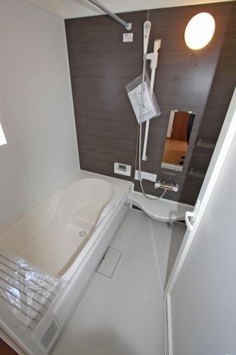 Same specifications photo (bathroom). (1 Building) same specification