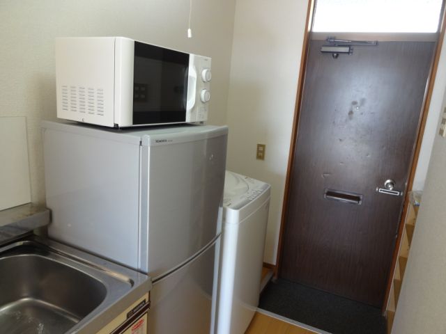 Kitchen. refrigerator ・ Washing machine ・ It comes with a microwave oven