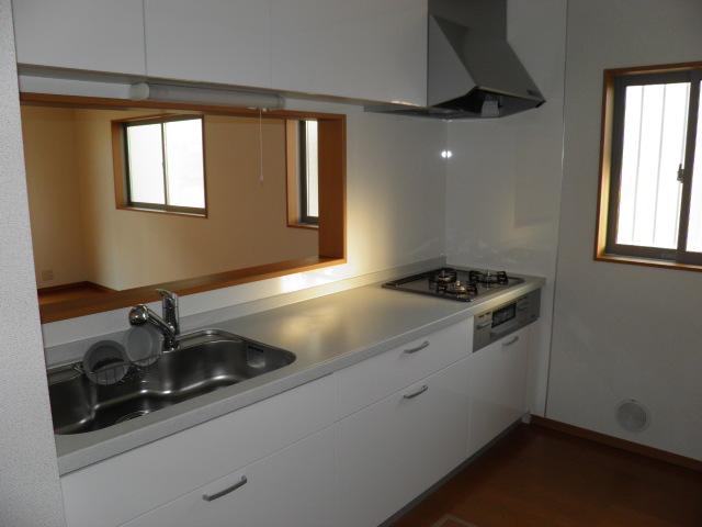 Kitchen. 3 Building interior (December 2013) Shooting