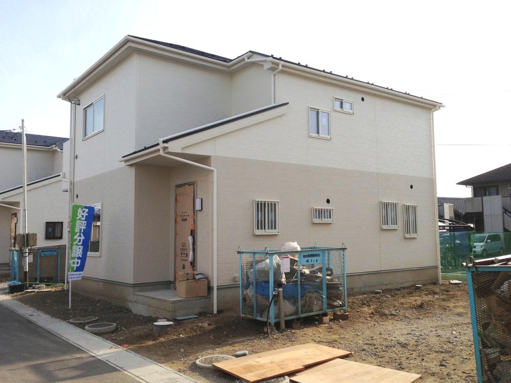 Rendering (appearance). Local (December 9, 2013) Photo: (3) Building