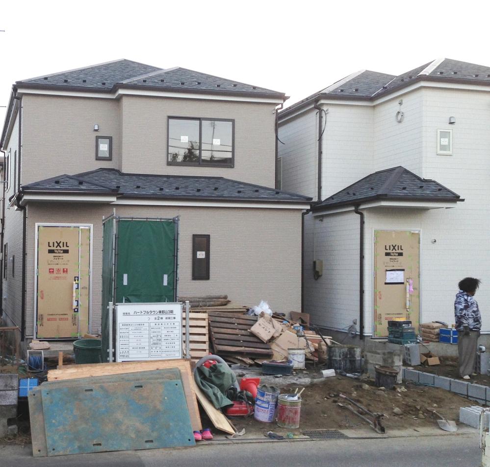 Local photos, including front road. Local (December 9, 2013) Shooting