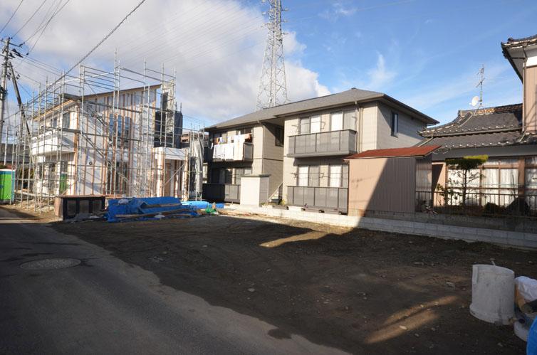 Local photos, including front road. 2 ~ 1 Building December 17, currently