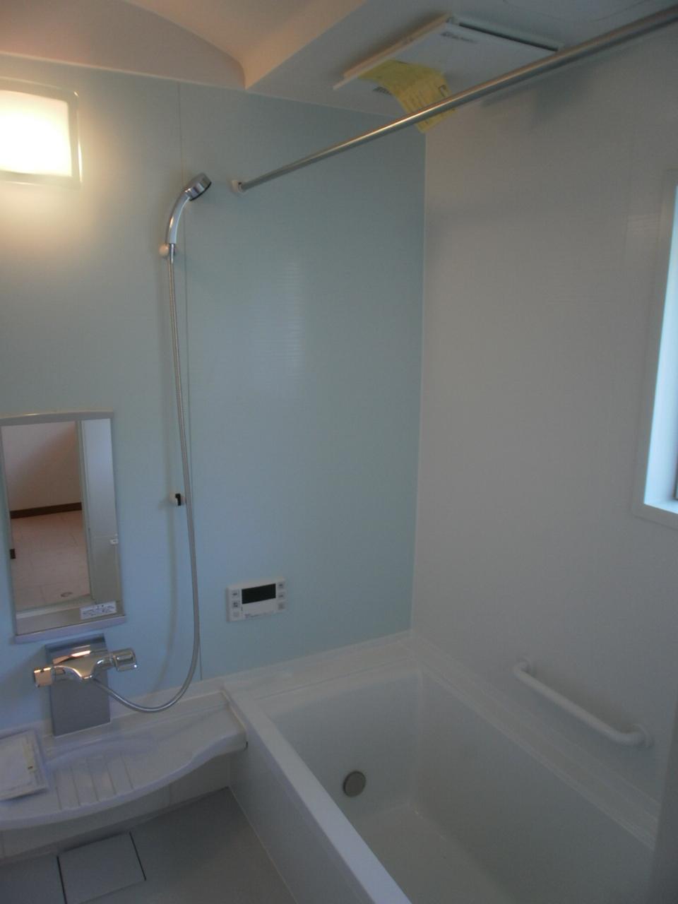 Bathroom. Indoor (11 May 2013) Shooting