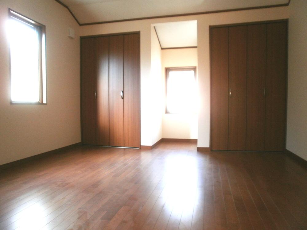 Non-living room. Indoor (11 May 2013) Shooting