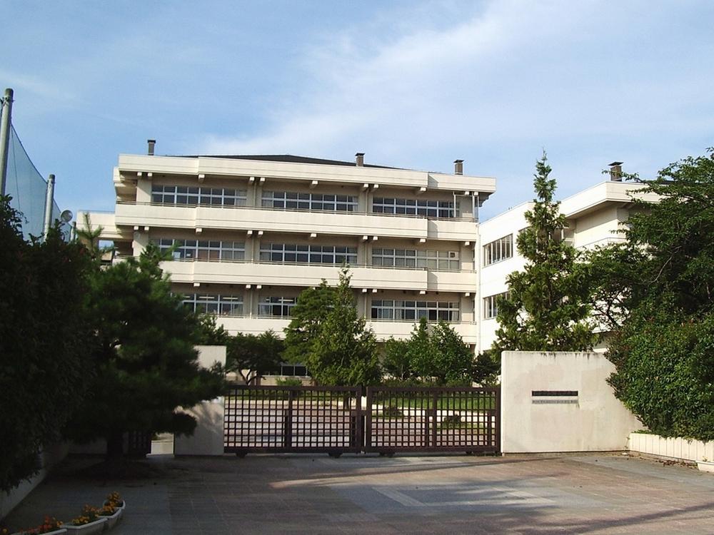 Junior high school. 1716m to Sendai Municipal Koriyama Junior High School