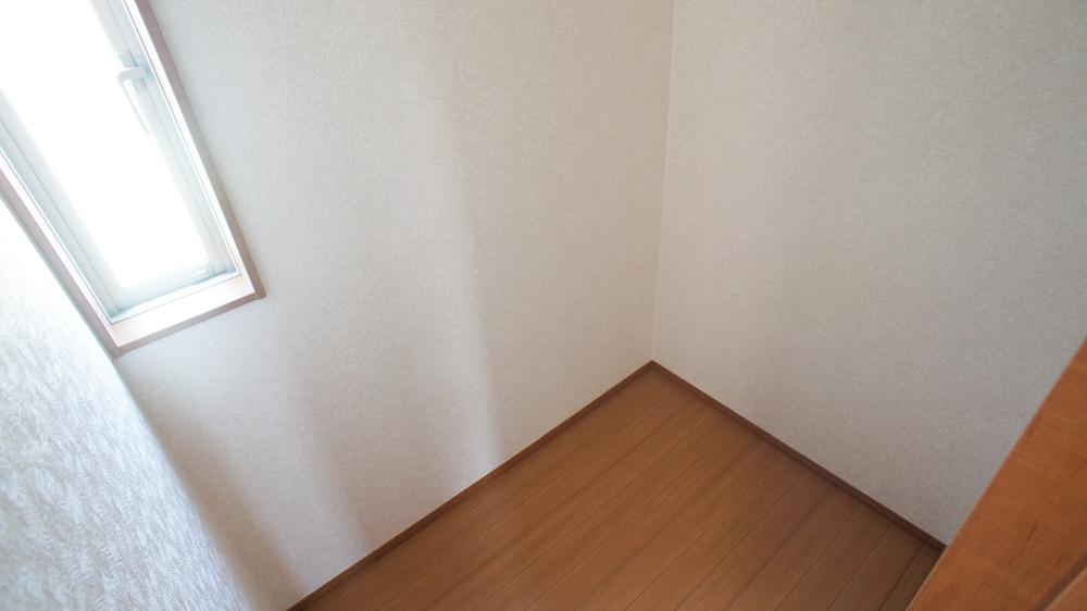 Receipt. Storeroom Same specifications Photos