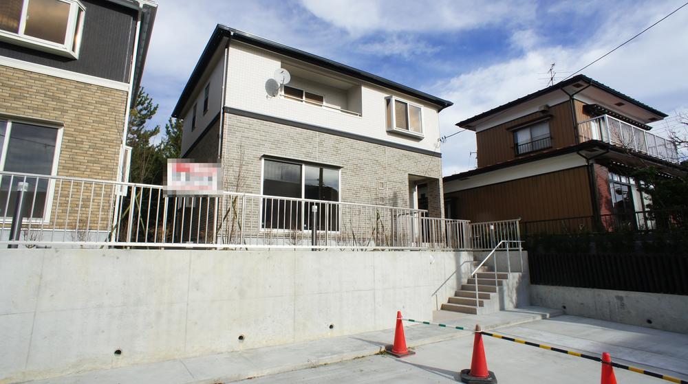 Local appearance photo