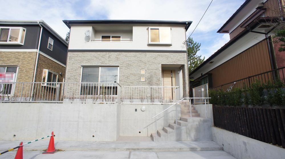 Local appearance photo