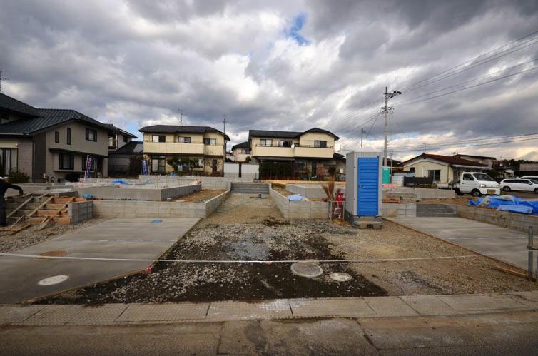 Local photos, including front road. December 3