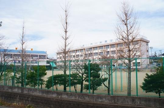Other. Kongosawa elementary school A 10-minute walk (about 800m)