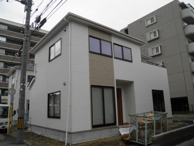 Local appearance photo. Building 2 Local (September 2013) Shooting