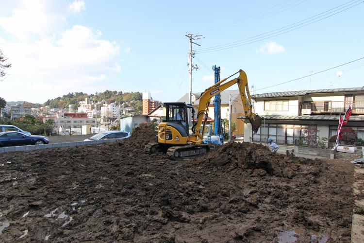 Local appearance photo. Local (11 May 2013) Shooting