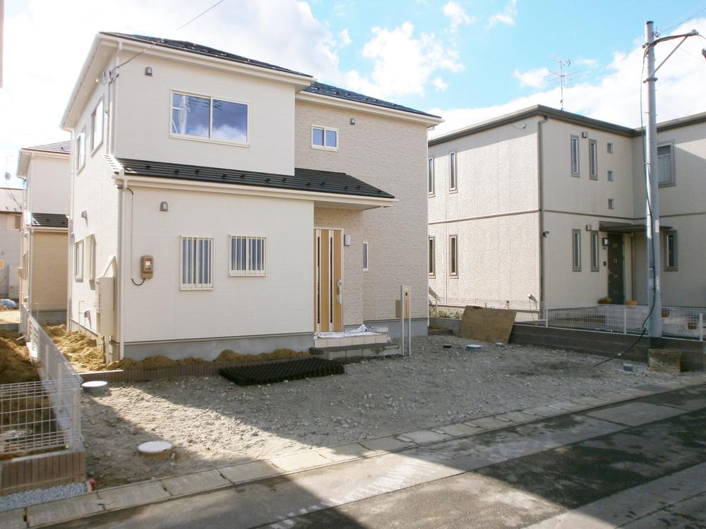 Local photos, including front road