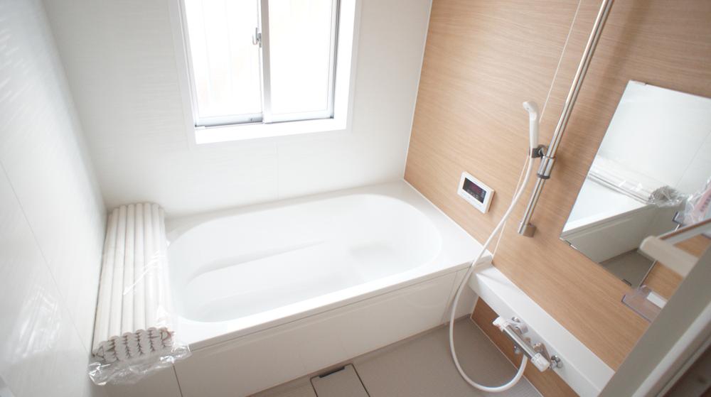 Same specifications photo (bathroom)