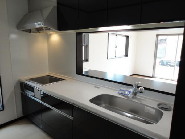 Same specifications photo (kitchen)