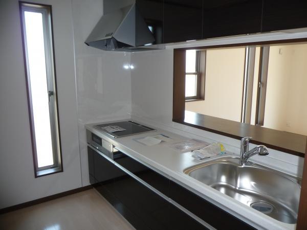 Same specifications photo (kitchen)