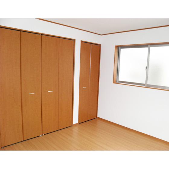 Same specifications photos (Other introspection). Same specifications