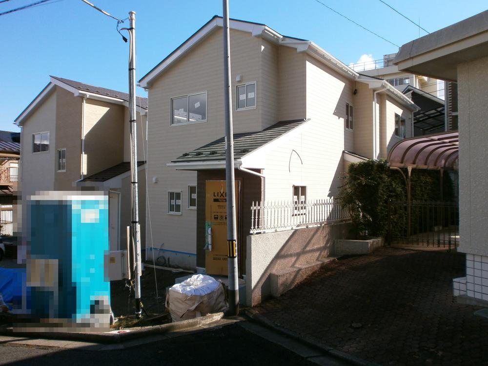 Local appearance photo