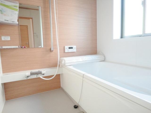 Same specifications photo (bathroom). Same specification example