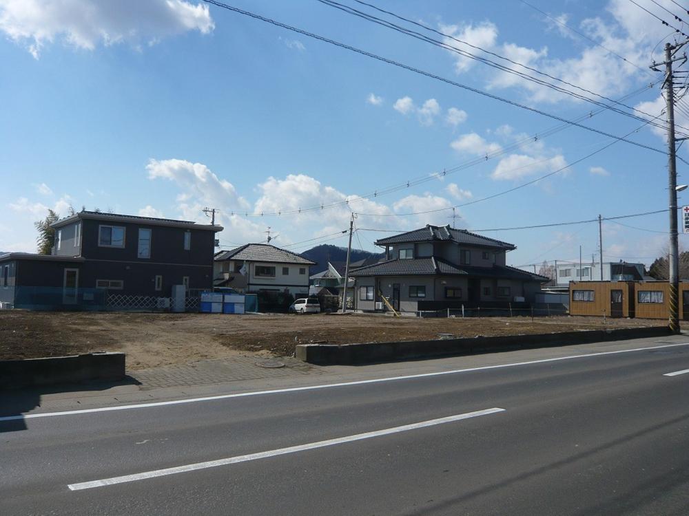 Local photos, including front road. Local (June 2013) Shooting