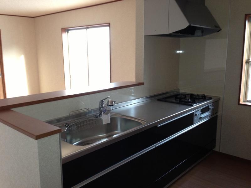 Kitchen. Same specification system Kitchen Since the space of the kitchen back also wide, Why not be the dishes with your family?