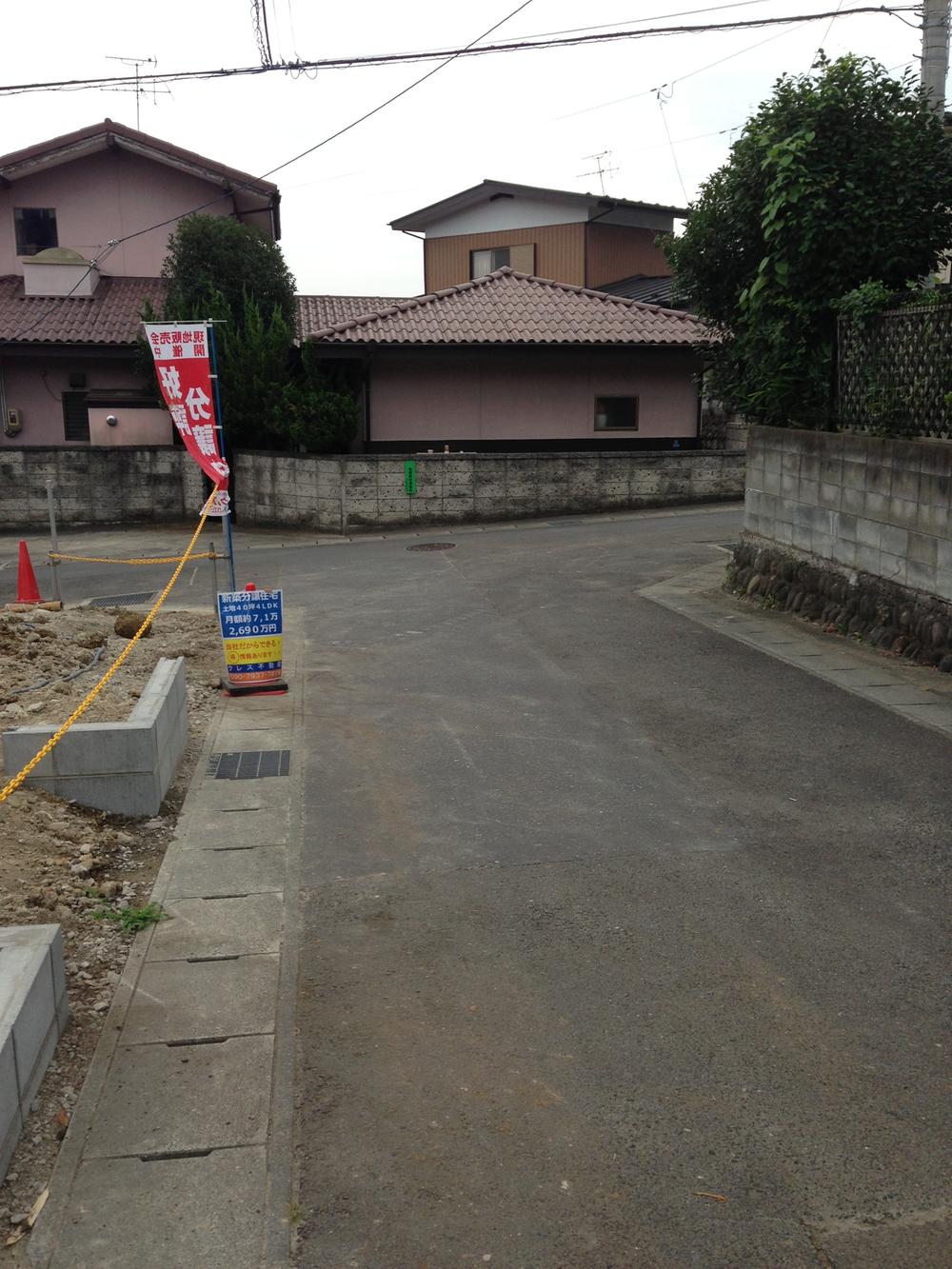 Local photos, including front road. West ・ South road