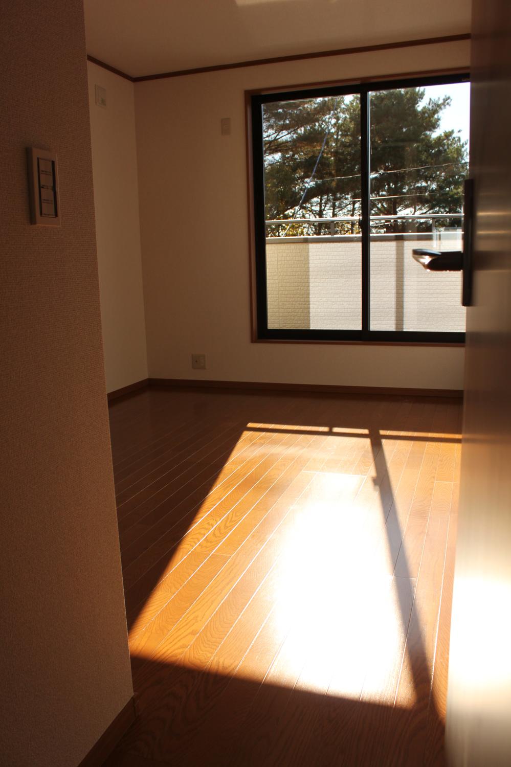 Non-living room. The main bedroom of good per yang