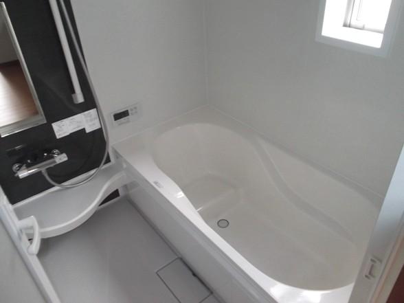 Same specifications photo (bathroom)