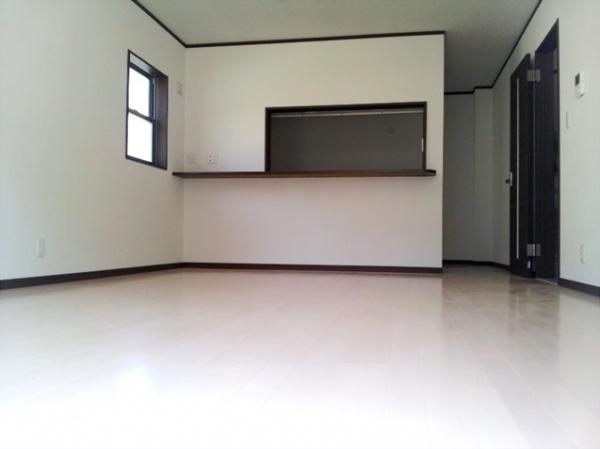 Same specifications photos (living)