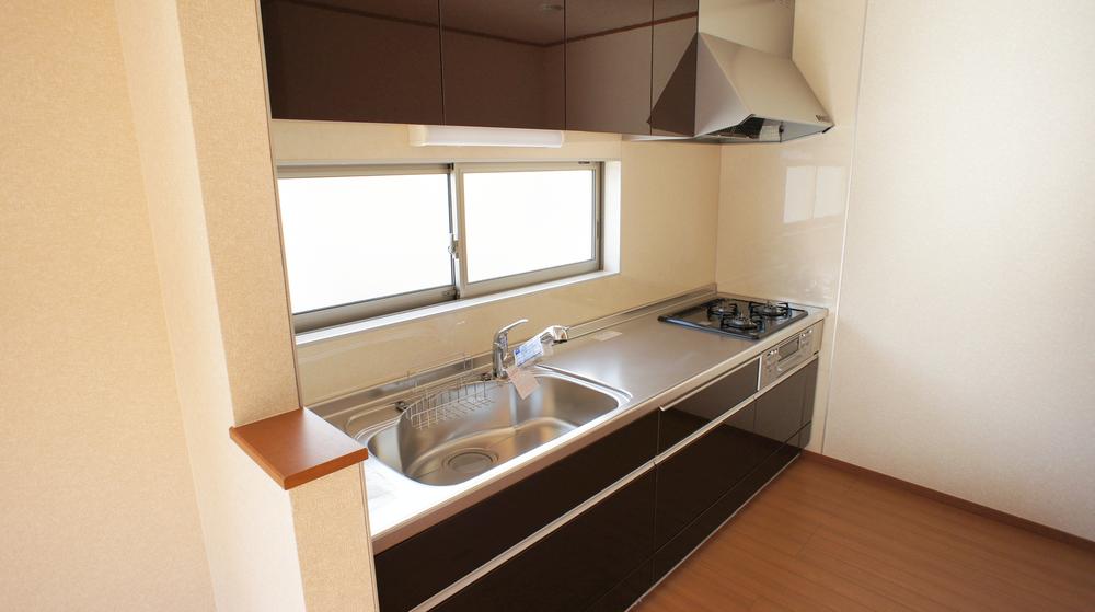 Same specifications photo (kitchen)