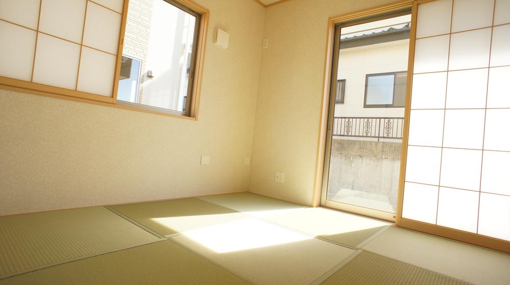 Non-living room. Same specification example