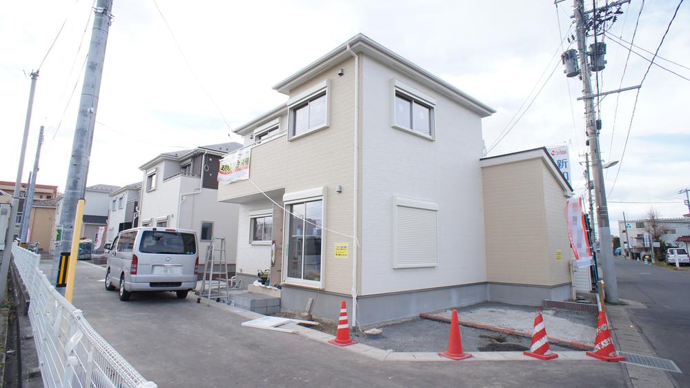 Local photos, including front road