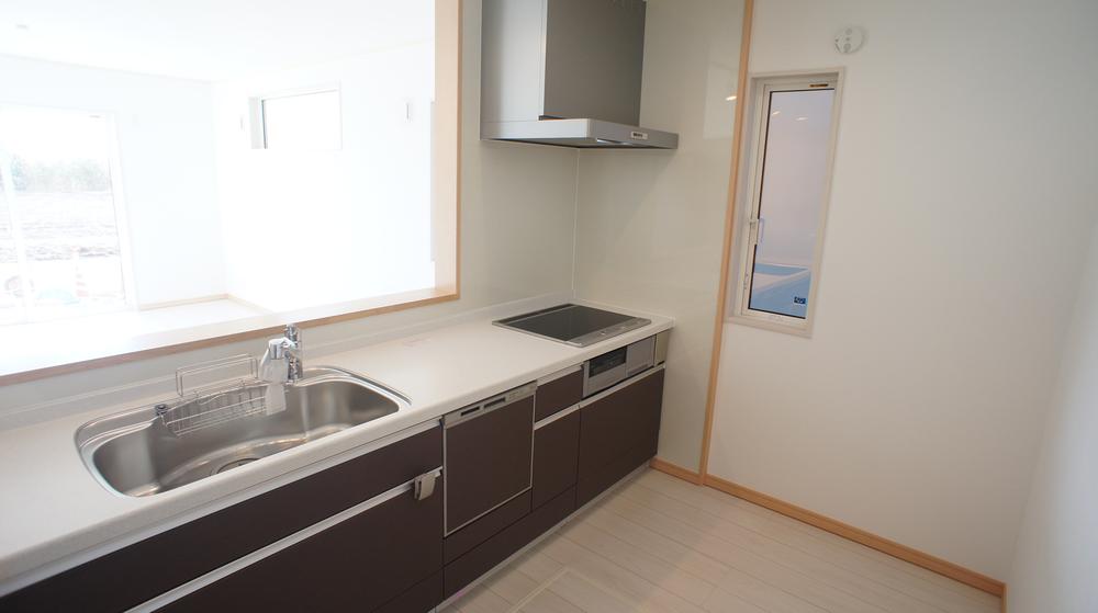 Same specifications photo (kitchen)