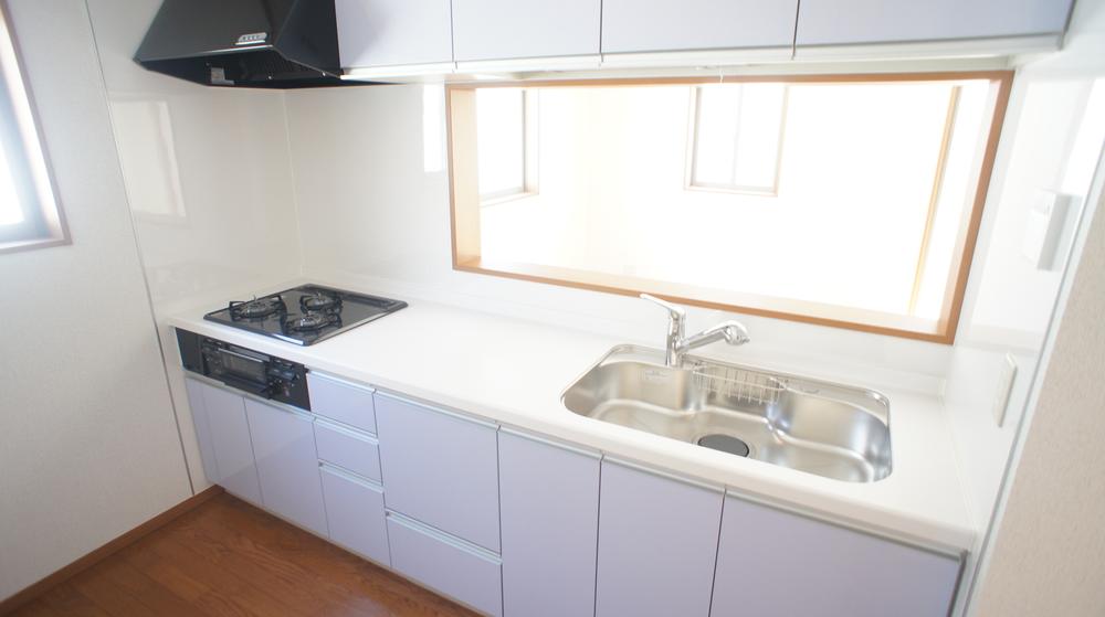 Same specifications photo (kitchen)