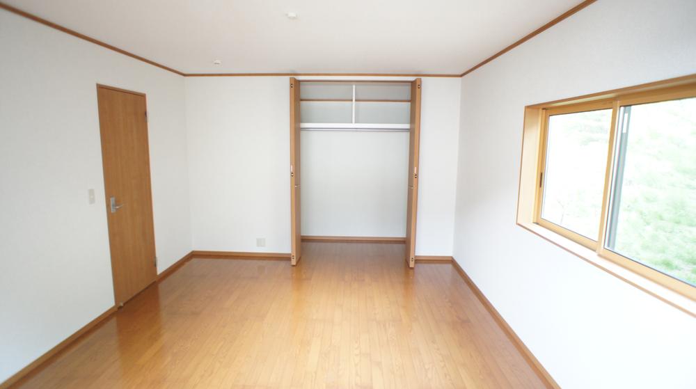 Non-living room. Same specifications Photos