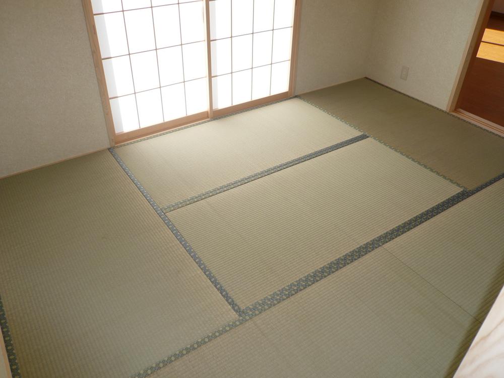 Other introspection. ● same specifications ●