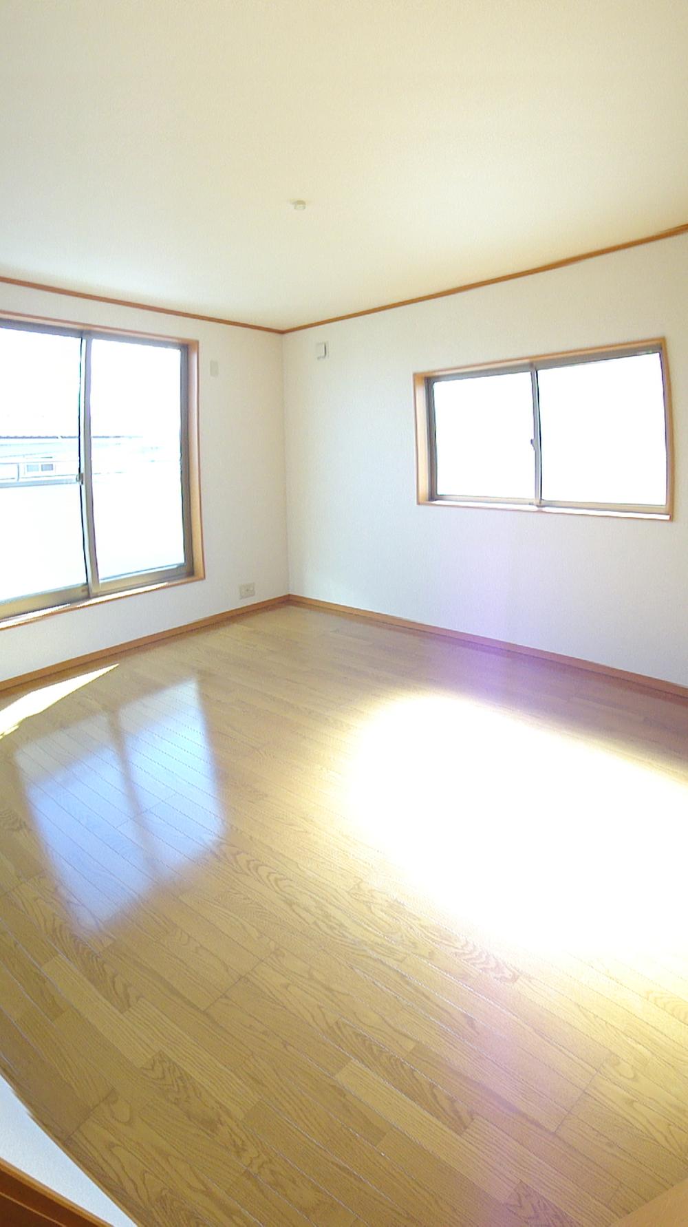 Non-living room. Indoor (12 May 2013) Shooting