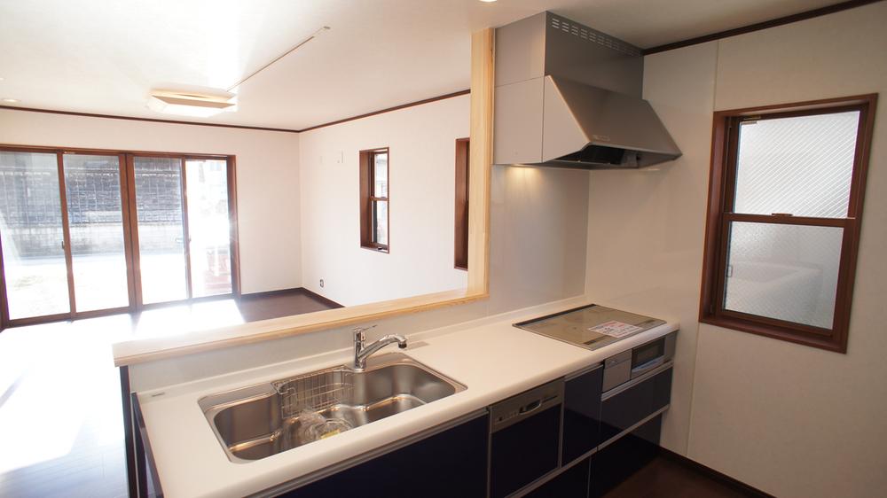 Same specifications photo (kitchen)