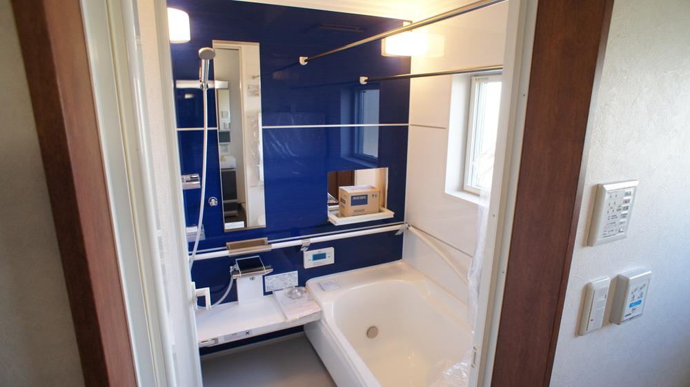 Same specifications photo (bathroom)