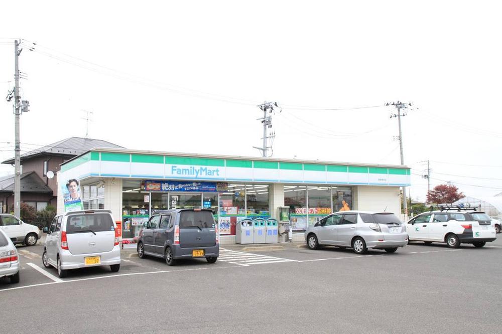 Convenience store. 508m to FamilyMart Wakabayashi Arai store convenience of a 24-hour convenience store is also within walking distance.
