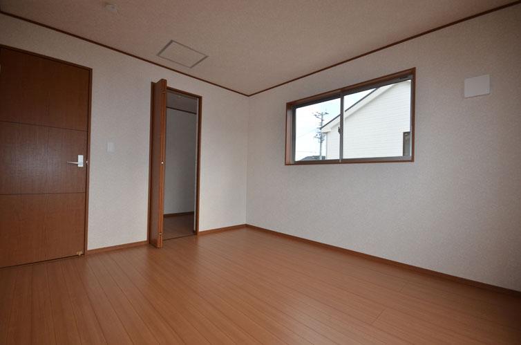 Non-living room. Western-style 7 Pledge Example of construction