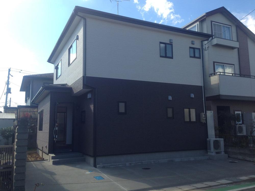 Local appearance photo. Local (11 May 2013) Shooting