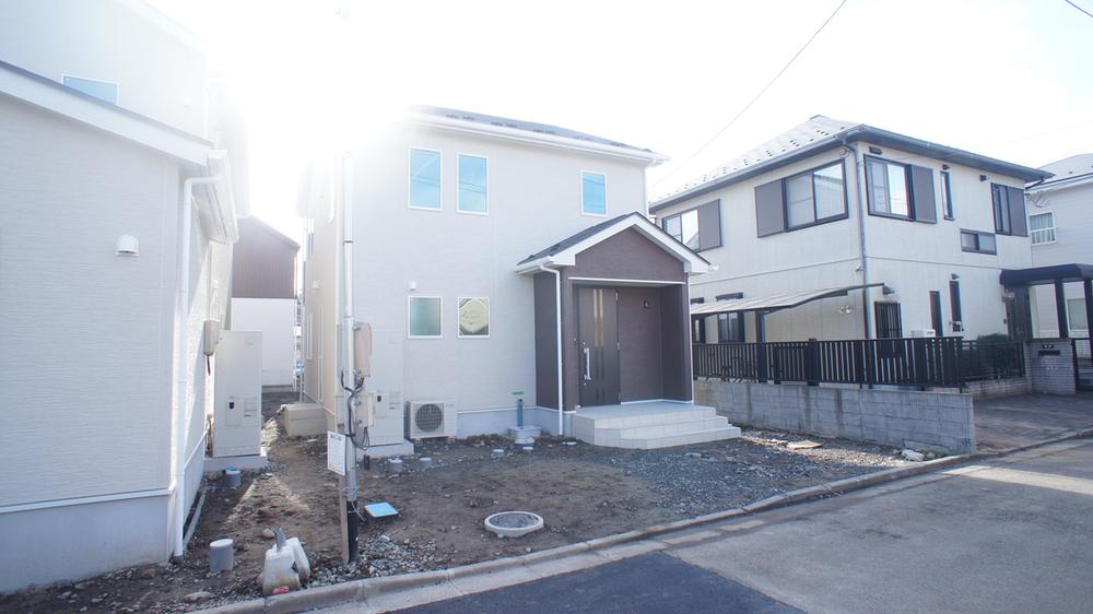 Local photos, including front road