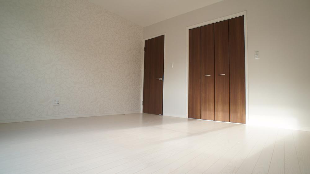 Other introspection. Western style room