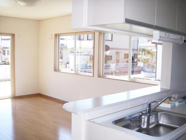 Same specifications photo (kitchen)