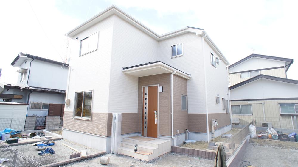 Local appearance photo