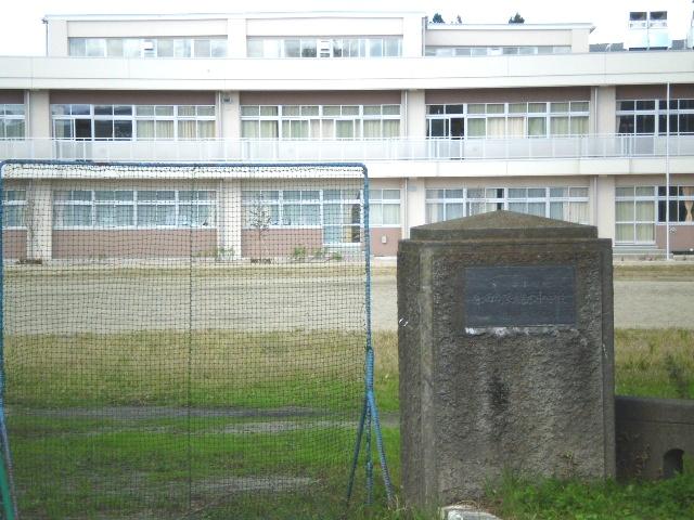 Junior high school. Shibata Municipal Tsukinoki until junior high school 1200m